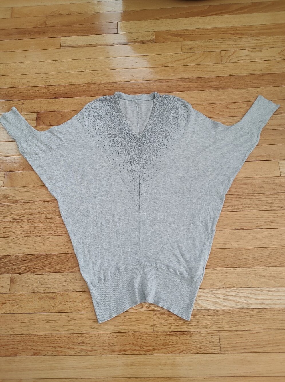 Lanvin en Bleu V-neck ombre sparkle sweater 38 S EUC